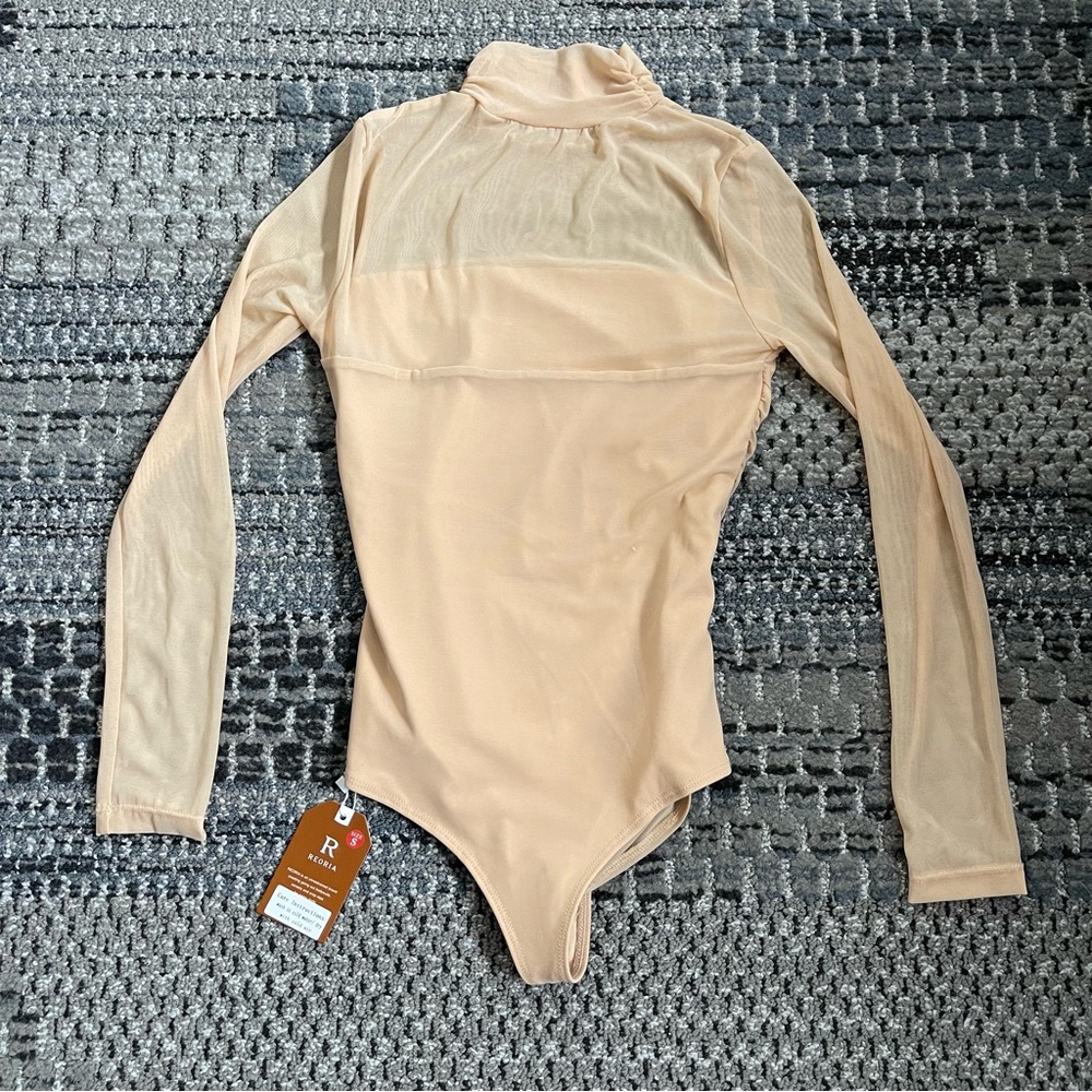 NWT ReoRia Semi Sheer Turtleneck Lined Bodysuit in Natural Beige, Size Small